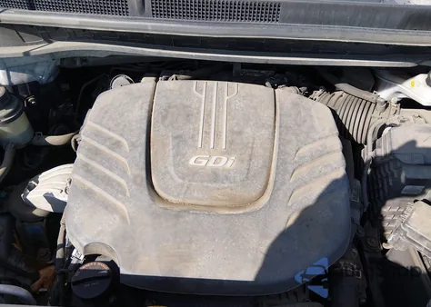 2016 Kia Sedona L z USA, uszkodzony, nr VIN KNDMA5C19G6103201